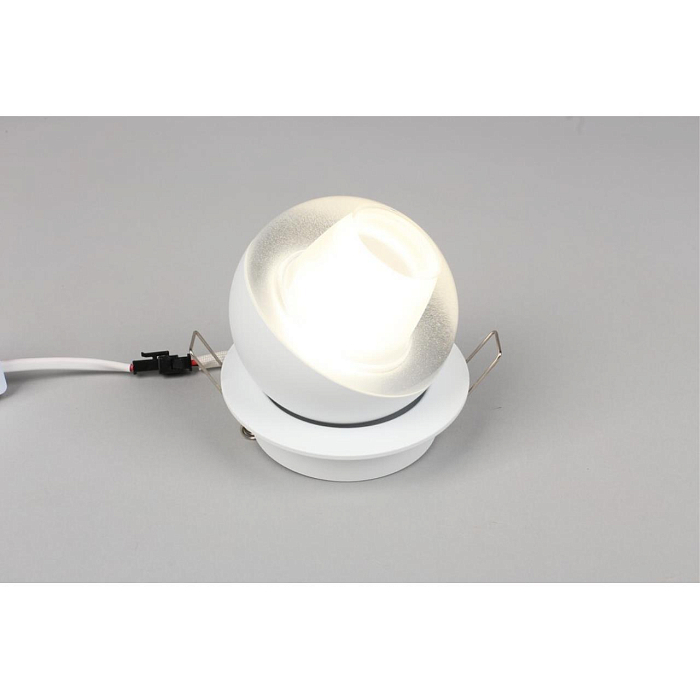 Светильник Omnilux OML-103009-08